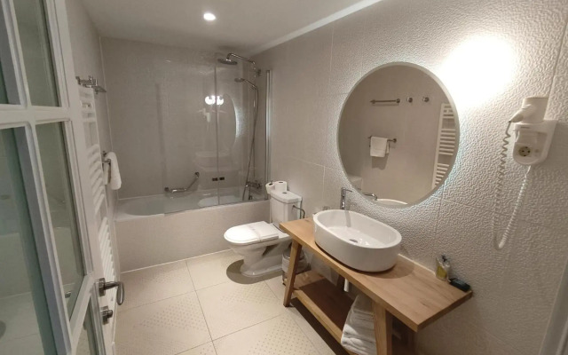 XII Century Heritage Hotel