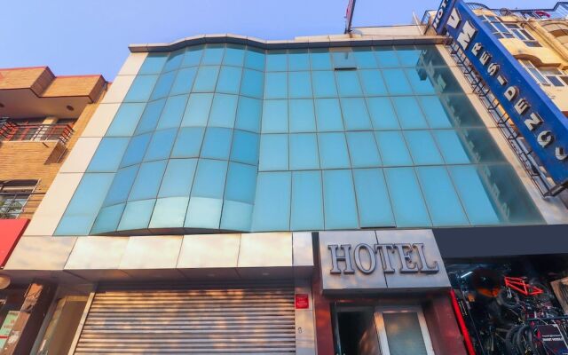 OYO 474 Hotel VM Residency