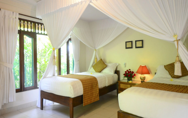 Tirta Ayu Hotel & Restaurant