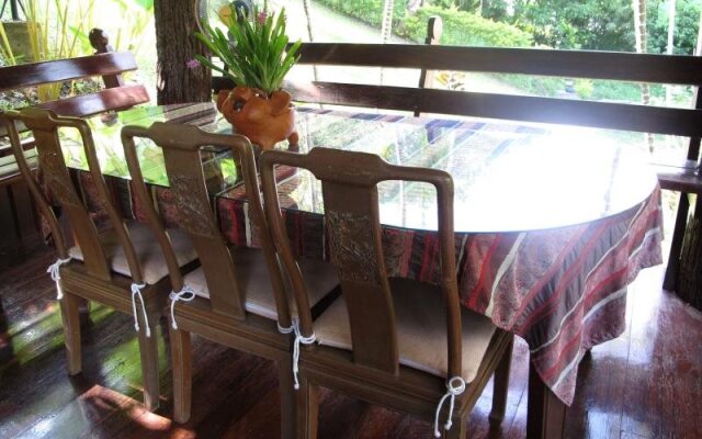 ฺBaan Luktor Resort (บ้านลูกท้อรีสอร์ท)