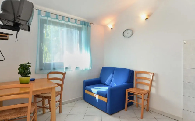 Apartment 794