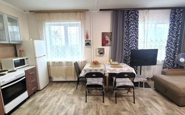 Апартаменты Хоум Тайм на улице Адмирала Кузнецова, д. 80