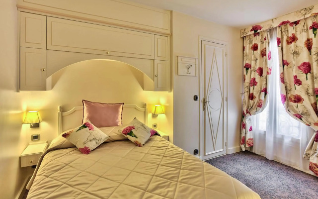 Hotel Queen Mary Paris