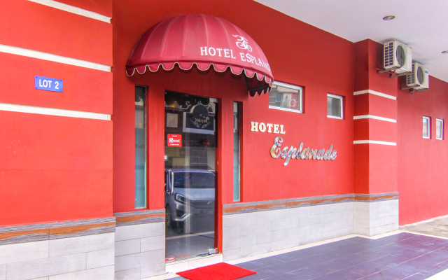Super OYO 43930 Hotel Esplanade