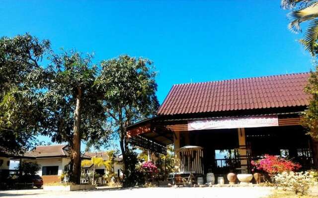 Sanikul Resort