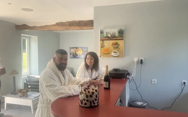 Chateau Tout Y Fault