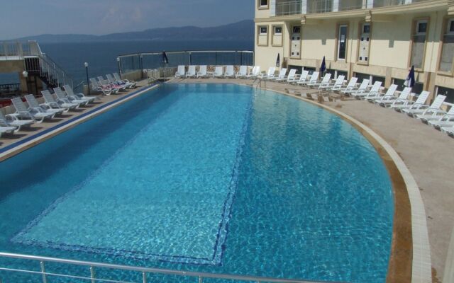 Dogalya Hotel