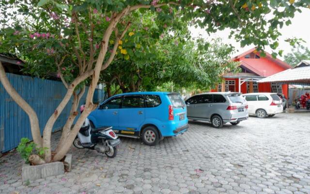 RedDoorz @ Hotel Bumi Palupy