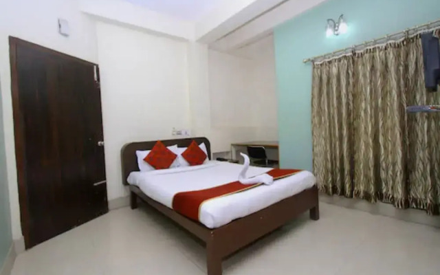 Goroomgo Blue Moon Guest House Guwahati
