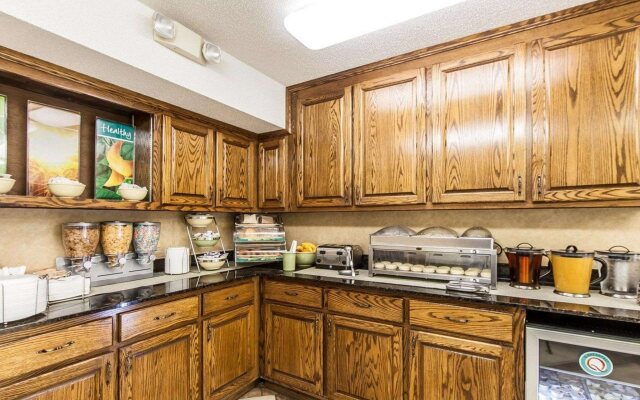 Quality Inn Decherd / Winchester