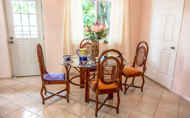 Mayan Villas Hotel
