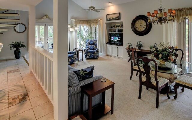 St. Andrews Common 1660 by RedAwning