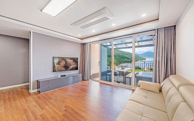 Clover spa pension