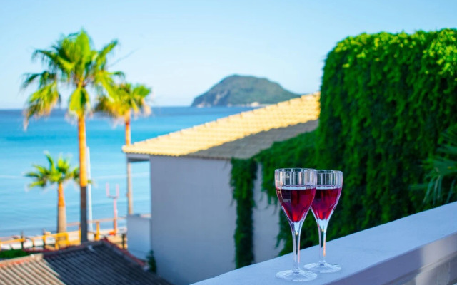 Manthos Beachfront Apts & pool