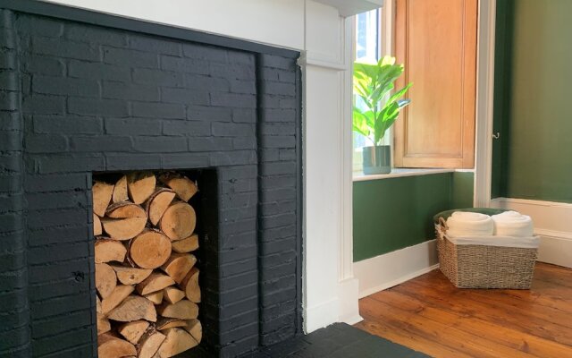 City Centre - 1 Bed - Sleeps 2 - Pet Friendly