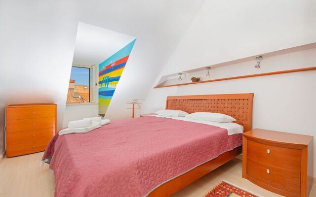 Apartment Bona Palace