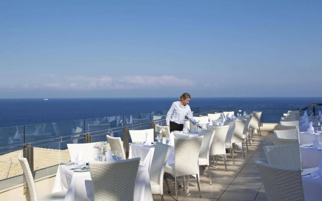 Louis Apostolata Resort and Spa