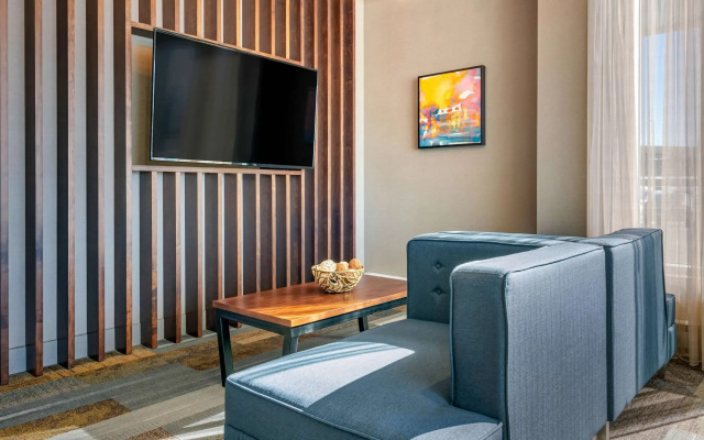 Cambria Hotel Bloomington Mall of America Minneapolis Airport