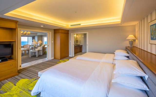 Phoenix Seagaia Ocean Tower