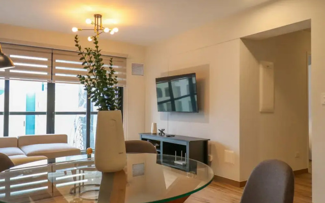 w Extraordinary 2BR w Balcony in Miraflores