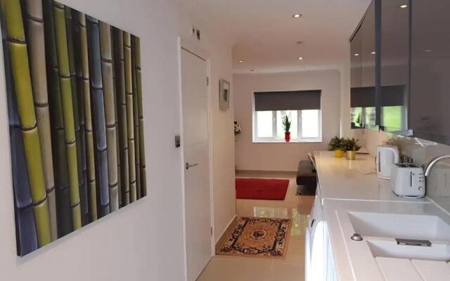 Modern split level flat in Croydon (south) London