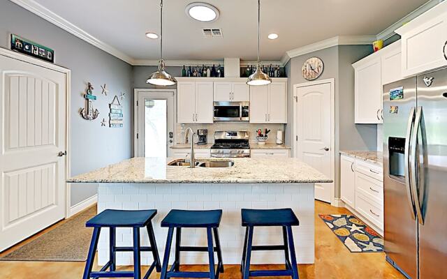 447 Rockport - 3 Br Home