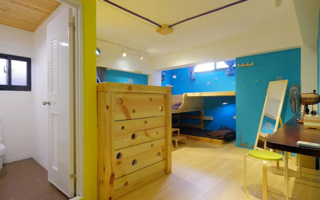Leo ho Hostel