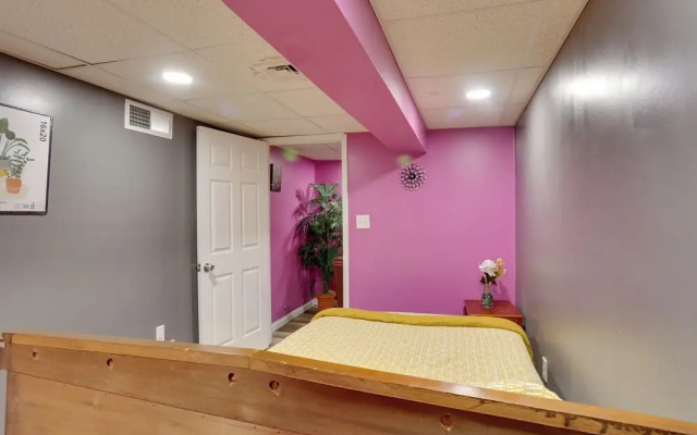 9 Mi to Midtown: Convenient Harrisburg Apt