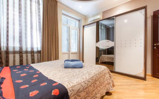 Sweet Home Apartment