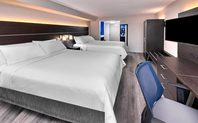 Holiday Inn Express & Suites Mississauga-Toronto Southwest by IHG