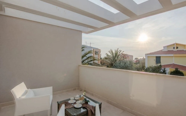 Luxury Villa White Rose with the Pool