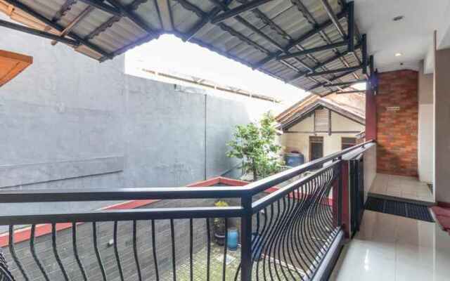 Oyo 3255 Enam Delapan Guest House Syariah
