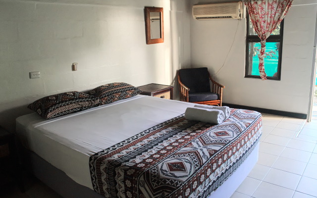 Travellers Beach Resort - Hostel