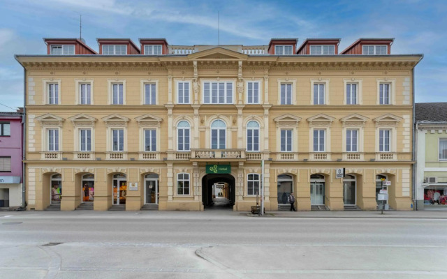 eee hotel Perg