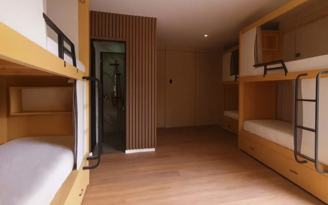 BuenaSentro Hostel