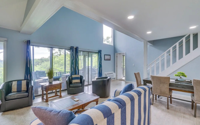 Lake-view Margaritaville Retreat w/ Screened Porch