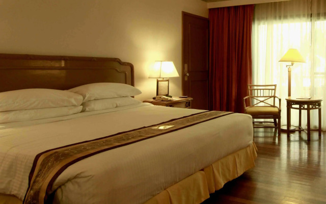 Waterfront Insular Hotel Davao