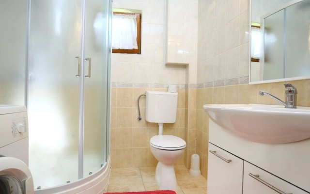 Apartments Boro - Three Bedroom Apartment With Sea View