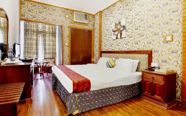 Capital O 125 Moon Plaza Hotel