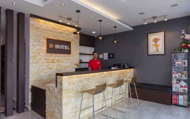 OYO 1098 H Hotel Segamat