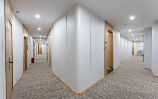 Shanghai Cheng'an Hotel (Fudan Affiliated Pediatric Hospital Jinjiang Paradise Subway Station)