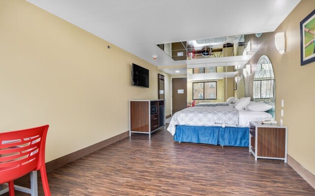 Brooklyn Broadway Hotel