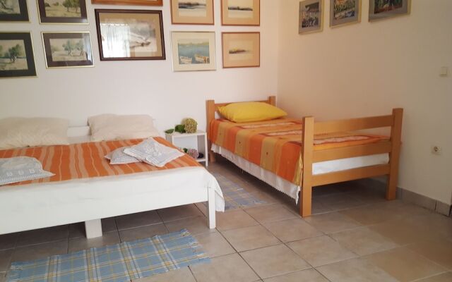 Top Spot Guesthouse - Adults Only