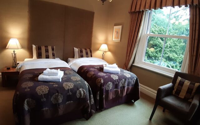 Tir-y-Coed Country House
