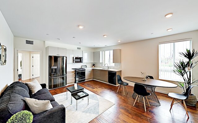 5537 Los Angeles - 2 Br Apts