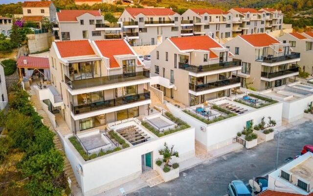 Sutivan Luxury Apartments