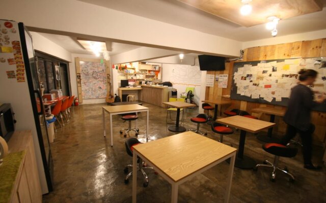 Grape Garden House - Hostel