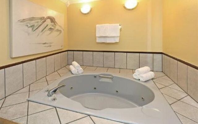 Haven Hotel By OYO Jonesboro University Area