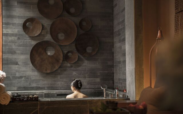 InterContinental Lijiang Ancient Town Resort by IHG