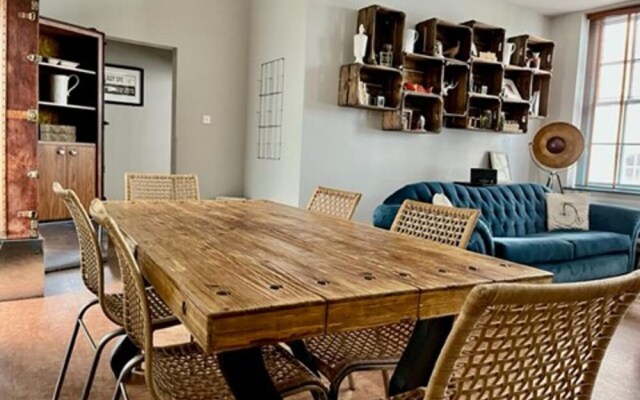Chester Centre 2-bed Apartment -by Oddfellows